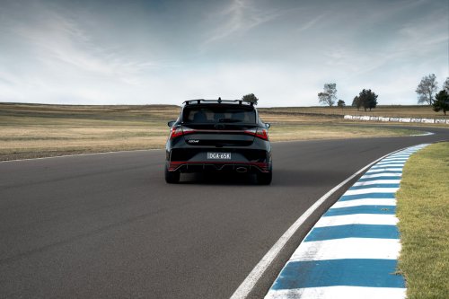 Hyundai’s Last Manual i20 N Has Floor Mats Shaped Like Its Tires