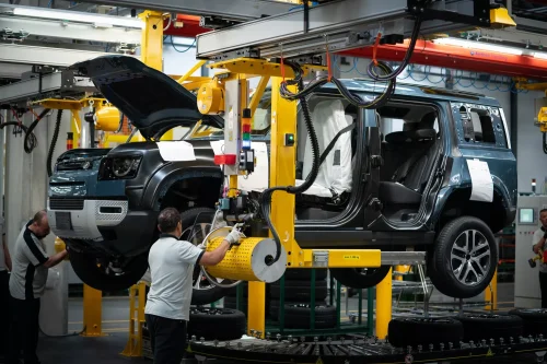 Stellantis, JLR May Build A Stellantis-Based Defender In America