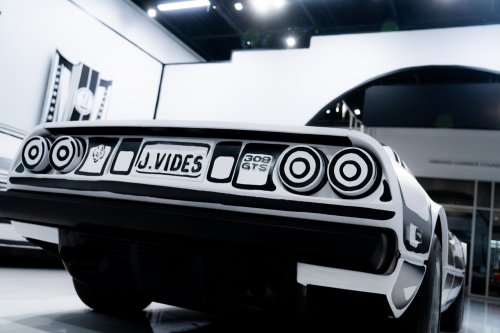 These Cars Are Real, But Your Brain Sees Comic Book Sketches