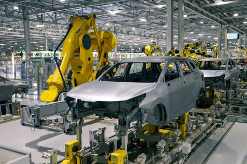 Hyundai Built A Georgia Plant Just For EVs, Now It’s Making Kia Hybrids