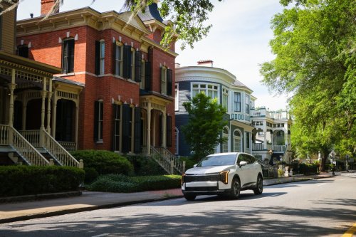 Hyundai Built A Georgia Plant Just For EVs, Now It’s Making Kia Hybrids