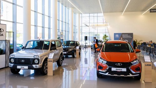 Lada, Lada’s 49-Year-Old Niva Just Got Its First Airbag And A Rust-Proof Body