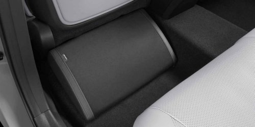 Japan’s Lexus ES Offers A Splitter Up Front And A Foot Deodorizer Down Below