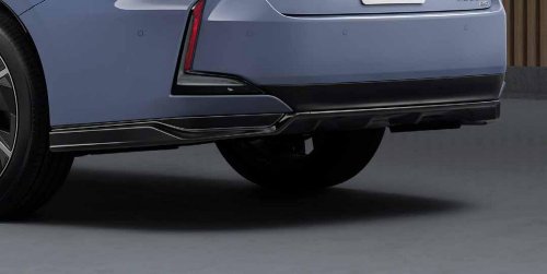 Lexus, Lexus ES, Japan’s Lexus ES Offers A Splitter Up Front And A Foot Deodorizer Down Below