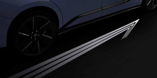 Japan’s Lexus ES Offers A Splitter Up Front And A Foot Deodorizer Down Below
