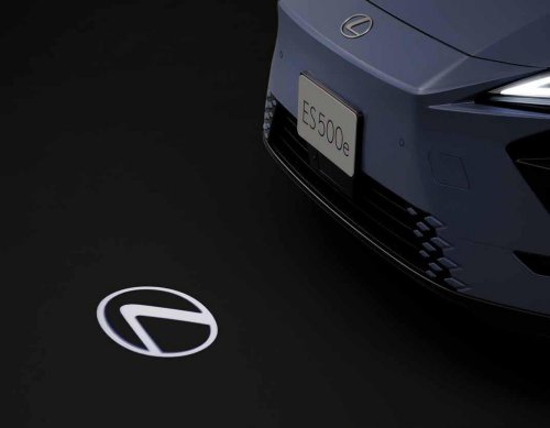 Japan’s Lexus ES Offers A Splitter Up Front And A Foot Deodorizer Down Below