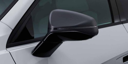 Japan’s Lexus ES Offers A Splitter Up Front And A Foot Deodorizer Down Below