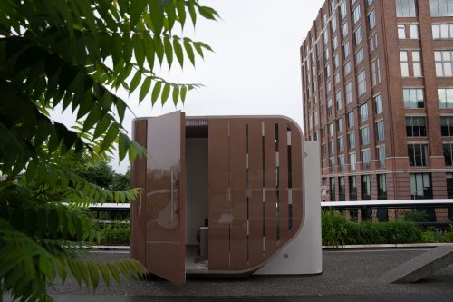 Lincoln’s Latest Marketing Stunt Looks Like An Ultra-Luxury Porta Potty