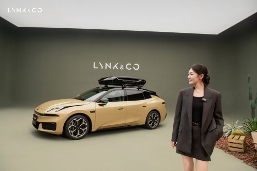 Lynk &amp; Co’s First Wagon Has A Robot That Talks To You From The Dash