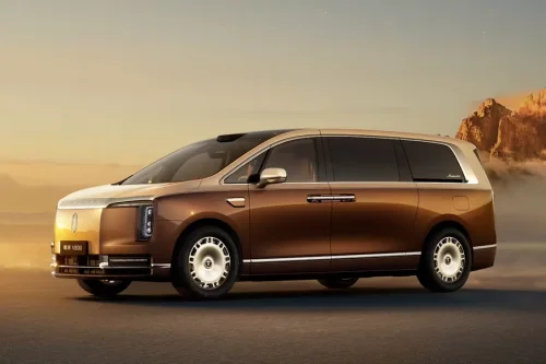 Rolls-Royce Won’t Touch Minivans, But China Will