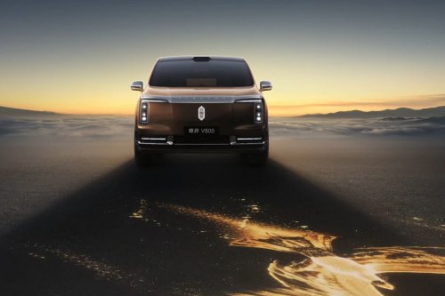 Rolls-Royce Won’t Touch Minivans, But China Will