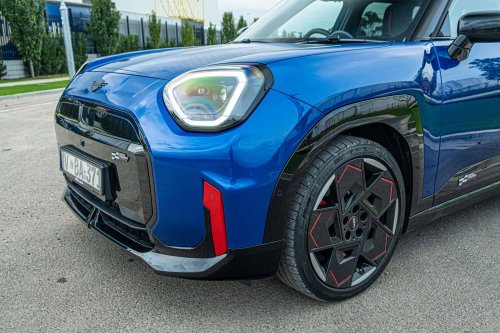 Mini’s 2026 Aceman JCW e Is The Quick One, The Fun One, And The One To Avoid | Review