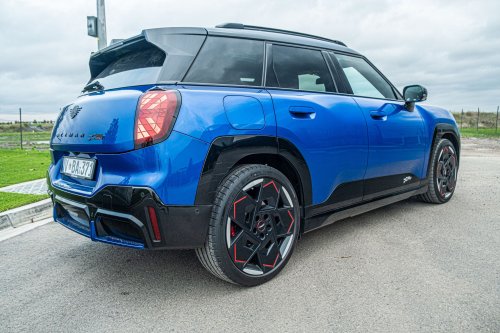 Mini’s 2026 Aceman JCW e Is The Quick One, The Fun One, And The One To Avoid | Review