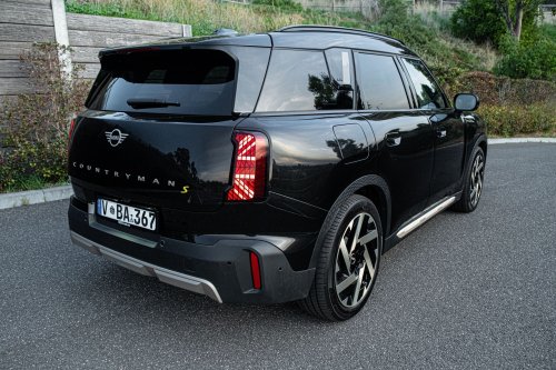 MINI, Mini’s Electric 2026 Countryman SE ALL4 Is The Most Fun You Can Have With A Bad Idea | Review