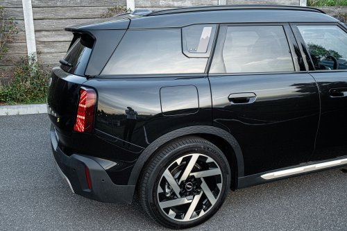 Mini’s Electric 2026 Countryman SE ALL4 Is The Most Fun You Can Have With A Bad Idea | Review