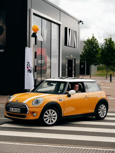This Mini Diesel Cracked 1 Million Km On Its Original Engine Averaging 80 MPG