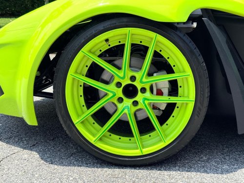 This Slingshot’s Lamborghini Costume Wore Off At $13,786