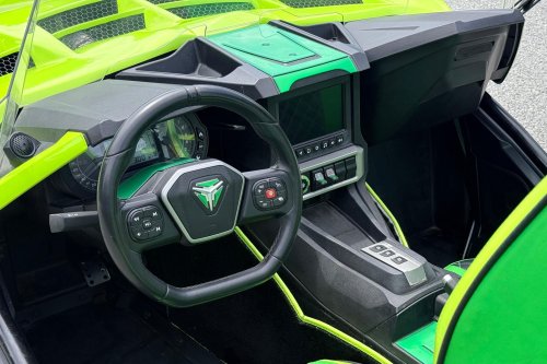 This Slingshot’s Lamborghini Costume Wore Off At $13,786