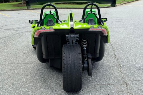 This Slingshot’s Lamborghini Costume Wore Off At $13,786