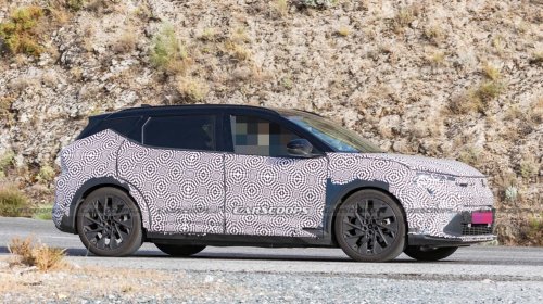 Renault, Renault Scenic, Renault Just Helped Us Unwrap The Facelifted Scenic’s Disguise