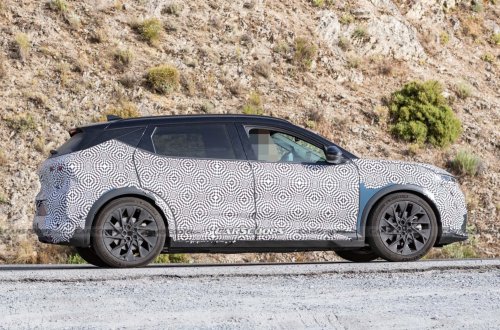 Renault Just Helped Us Unwrap The Facelifted Scenic’s Disguise