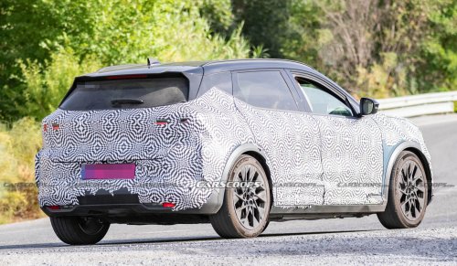 Renault Just Helped Us Unwrap The Facelifted Scenic’s Disguise