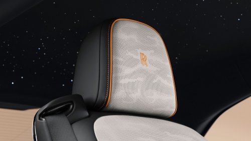 The New Rolls-Royce Spectre II Hides 8,108 Tiny Lights In Its Dashboard