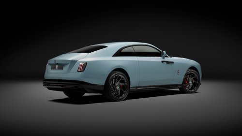The New Rolls-Royce Spectre II Hides 8,108 Tiny Lights In Its Dashboard