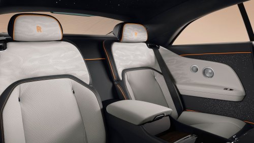 The New Rolls-Royce Spectre II Hides 8,108 Tiny Lights In Its Dashboard