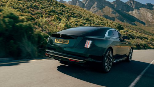 The New Rolls-Royce Spectre II Hides 8,108 Tiny Lights In Its Dashboard