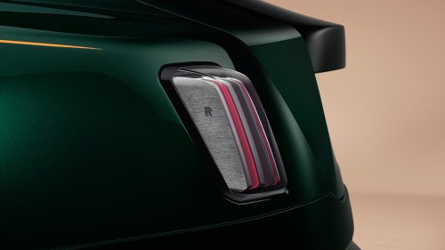 The New Rolls-Royce Spectre II Hides 8,108 Tiny Lights In Its Dashboard