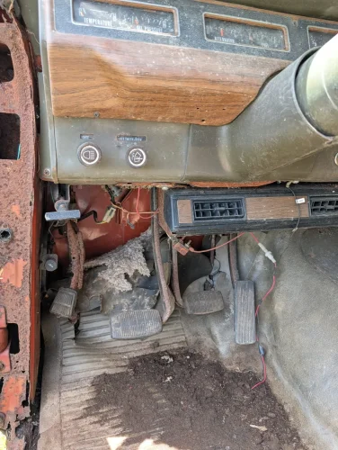 A Rusty Scout II V8 Just Sold For $10 On Bring A Trailer