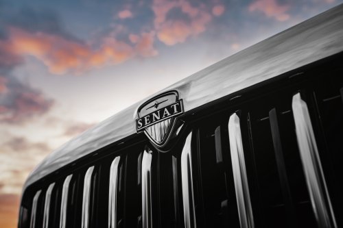 The New $163K Senat 900 Is A Chinese Sedan Pretending To Be Russian
