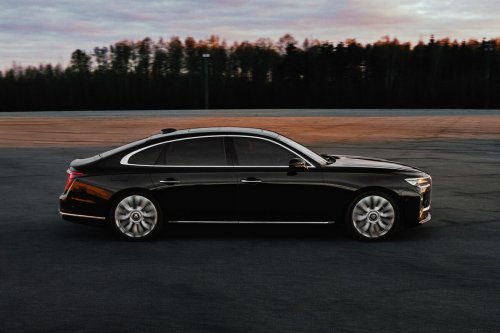 The New $163K Senat 900 Is A Chinese Sedan Pretending To Be Russian