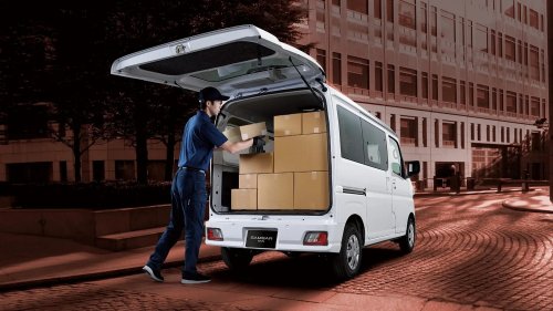 Subaru’s Cheapest New Car Is A $7,200 Kei Van With Three Pedals