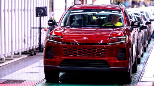 Toyota, Toyota RAV4, Toyota Is Cutting RAV4 Production While Dealers Count Stock In Hours