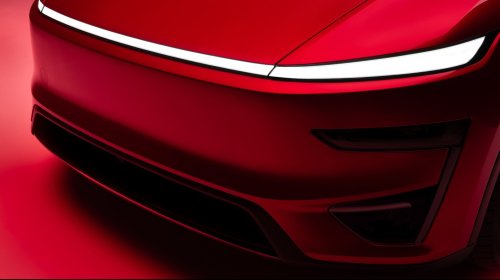 Tesla, Woman Wants $10 Million From Tesla After Crashing During Test Drive, Blames Insane Mode