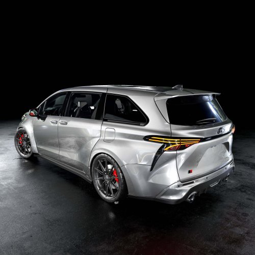 A Toyota GR Sienna Minivan Sounds Wrong, Until You See This Render