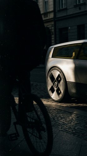 A Slate Designer Spent His Spare Time Redrawing Volvo’s Lost Wagon