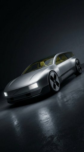 A Slate Designer Spent His Spare Time Redrawing Volvo’s Lost Wagon
