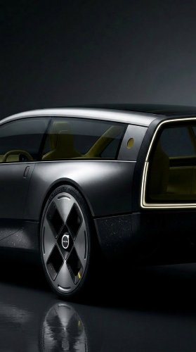 A Slate Designer Spent His Spare Time Redrawing Volvo’s Lost Wagon