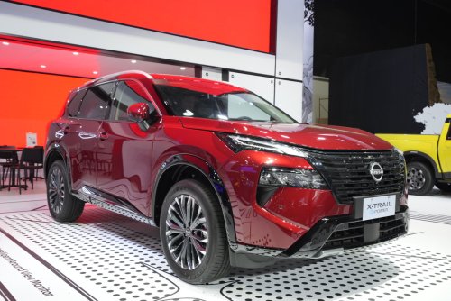 The Nissan Primera Americans Knew As The Infiniti G20 Is Back As A Chinese EV
