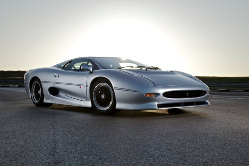 Jaguar, Ian Callum Redesigned The Jaguar XJ220, But He Needs Your Original To Build It