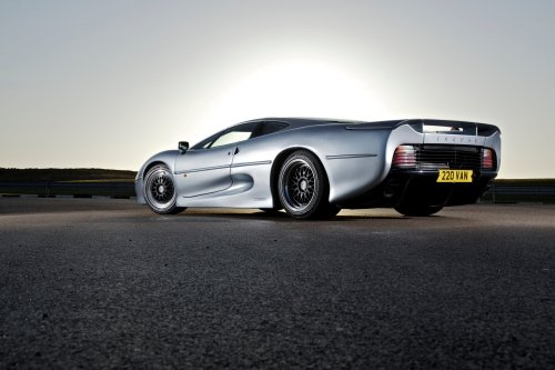 Jaguar, Ian Callum Redesigned The Jaguar XJ220, But He Needs Your Original To Build It