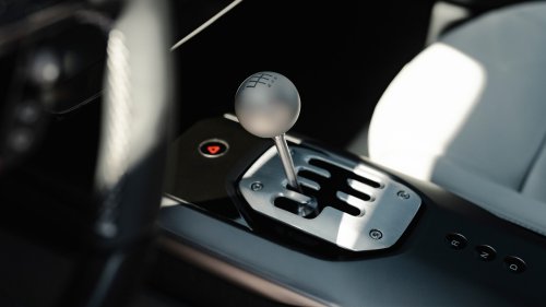 Ferrari, Ferrari 12Cilindri, Ferrari 12Cilindri Manuale Revives The Gated Shifter With A High-Tech Twist