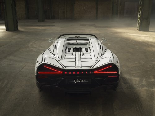 Bugatti’s 261-MPH Hypercar Has A Gas Cap Made Of Fine China