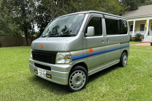 Honda, RWD, Honda’s Tiny Vamos Van Has RWD, A Manual, And An Engine Under The Back Seats