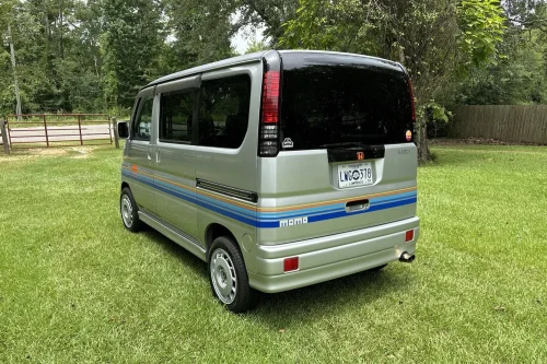 Honda’s Tiny Vamos Van Has RWD, A Manual, And An Engine Under The Back Seats