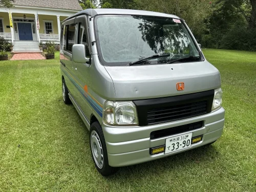 Honda, RWD, Honda’s Tiny Vamos Van Has RWD, A Manual, And An Engine Under The Back Seats