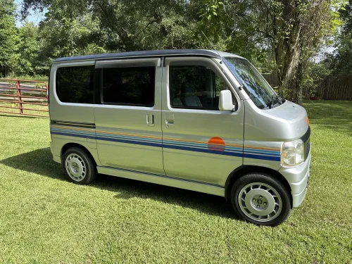 Honda, RWD, Honda’s Tiny Vamos Van Has RWD, A Manual, And An Engine Under The Back Seats